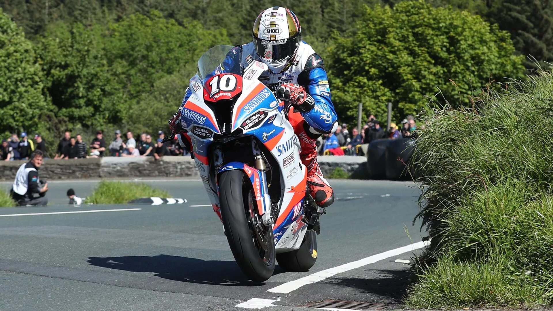 Man tt. Isle of man tt 2025. гонки isle of man tt 2025. the isle of man tt races. island man tt 2025.