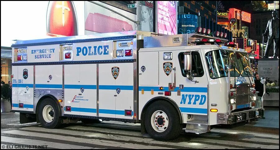 Fire truck police car. Трак New York Police. New York Police Department грузовик. New York City Police Department Emergency service Unit. Police Fire Truck.