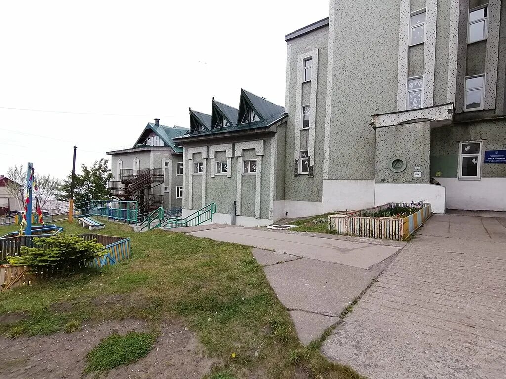 Капитанская 5 холмск. Капитанская 4 санкт-петербург. Капитанская 1 холмск. Холмск капитанская 7 фото дома. Капитанская 9 г холмск.
