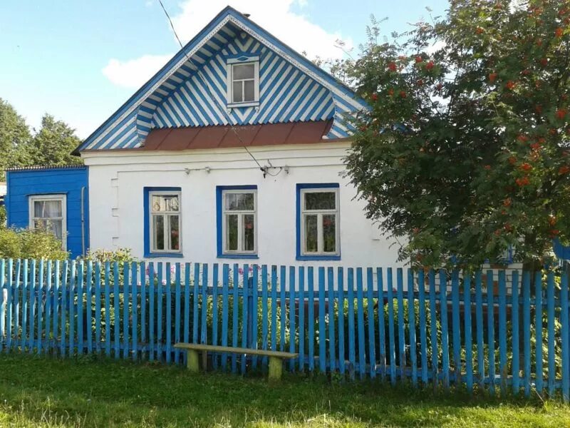 Дом в чувашии. Трех изба шемурша деревня. Частный дом в чувашии. Частный дом в чувашии. Дом шумера.