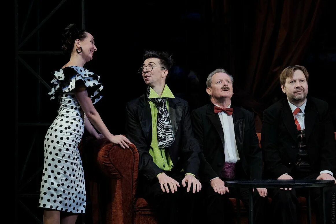 Спектакль тамбов билеты. Три супруги совершенства спектакль. драматический театр тамбов. три супруги совершенства спектакль белгород. театр новая драма тамбов.