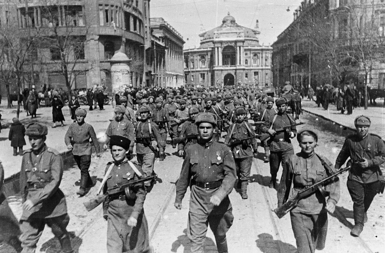 5 августа 1944 года. Освобождение одессы апрель 1944. Уральский добровольческий танковый корпус 80 лет. Льво́вско-сандоми́рская опера́ция (13 июля — 29 августа 1944). 5 августа 1944 года.