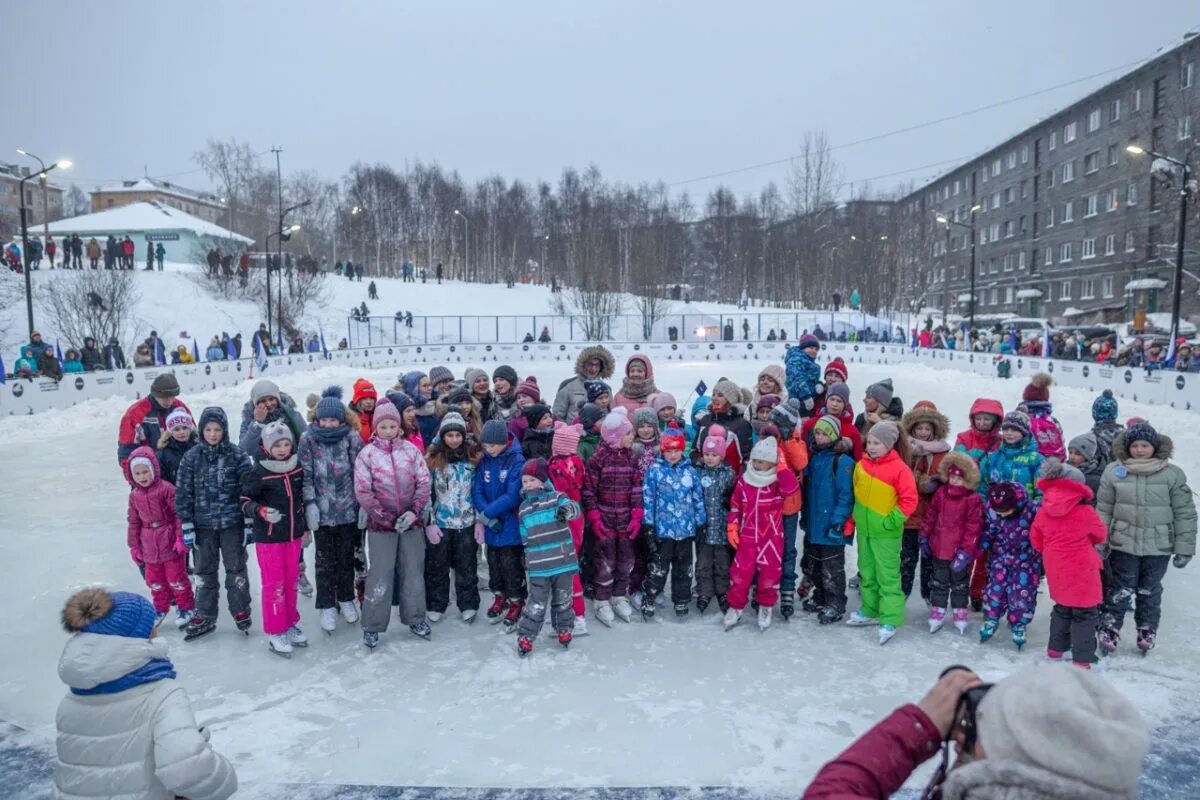 Катков новости. Каток Кандалакша. Каток нивея Ярославль. Кандалакша каток на спекого. Катки в Кандалакше адреса.