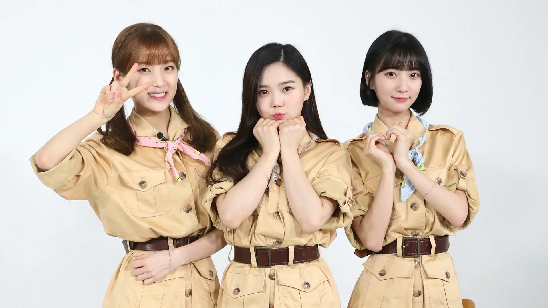 My girl part 1. Oh my girl BANHANA. Oh my girl Banana Allergy Monkey. О май гёрл участницы. Oh my girl Banana.