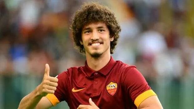 Салих юсуф эрикчиоглу. Нурлин салих. Салих мамин. Салих реклама. Dion salihu футболист.