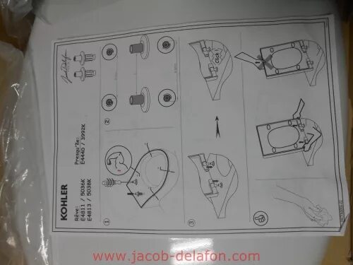 Крышка-сиденье Jacob Delafon Presqu'ile E70016-00 с микролифтом купить в интерне