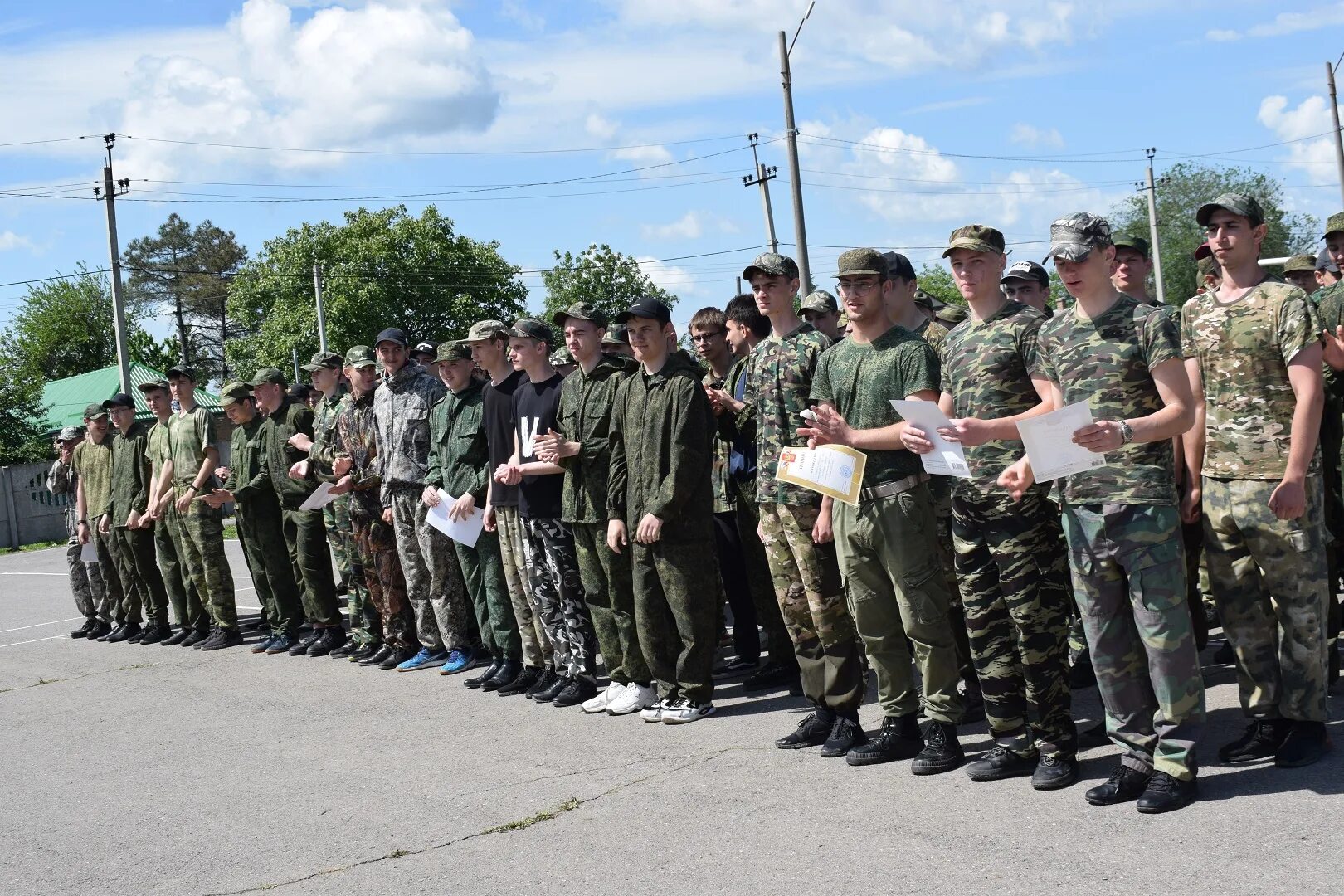 Место сбора военных. Военные сборы. Учебные военные сборы. Военная мобилизация. Военные сборы 10 классников.