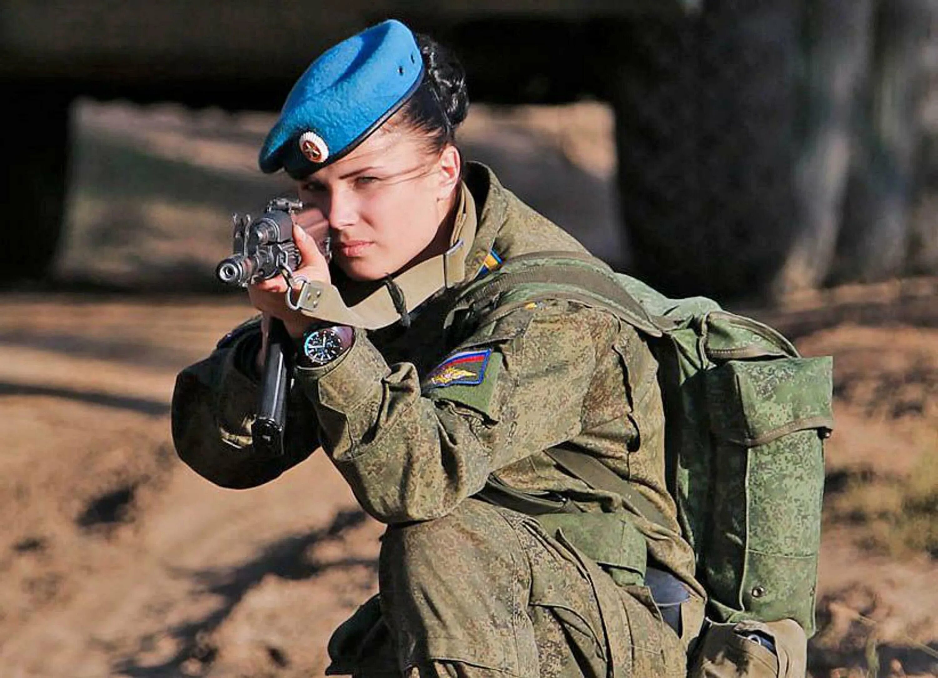 Через военный. Снайпер фильм 2020. Снайпер Афганский сериал. Солдат. Женщины военные.