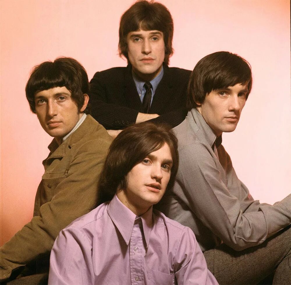 Группа the kinks. Группа the Beatles 1960. .Битлз группа Битлз. Группа kinks 1965.