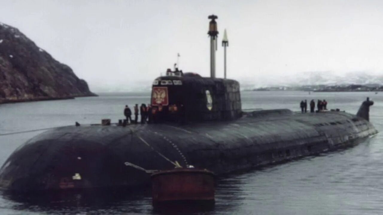 Атомная подводная лодка курск. К-141 курск модель. К-141 «курск». Надувные лодки курск. Апрк к-141 курск.