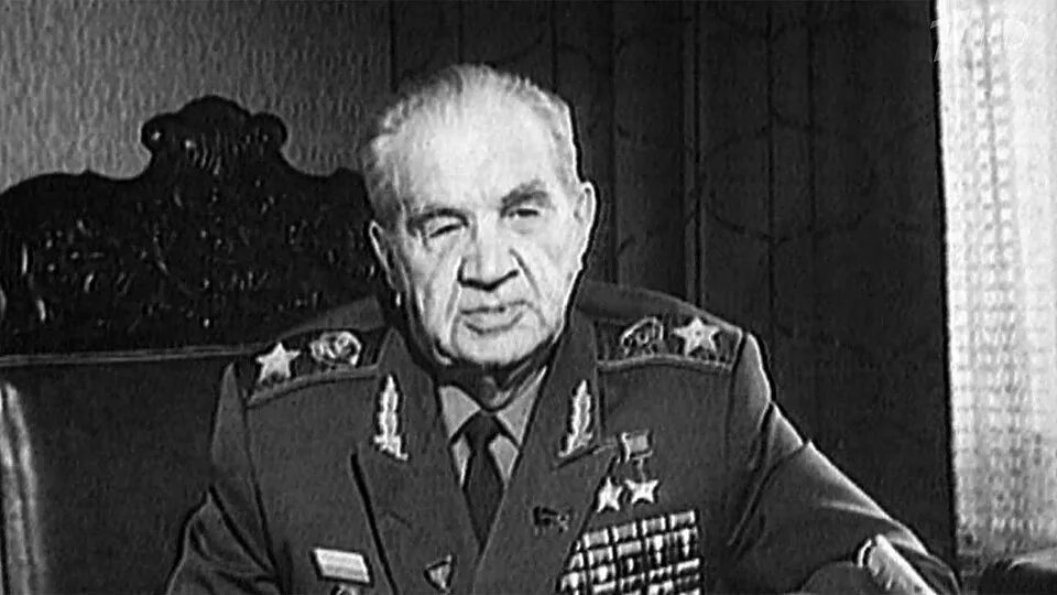 Чуйков против паулюса. Чуйков василий иванович. маршал чуйков василий иванович. василий чуйков сталинградская битва.