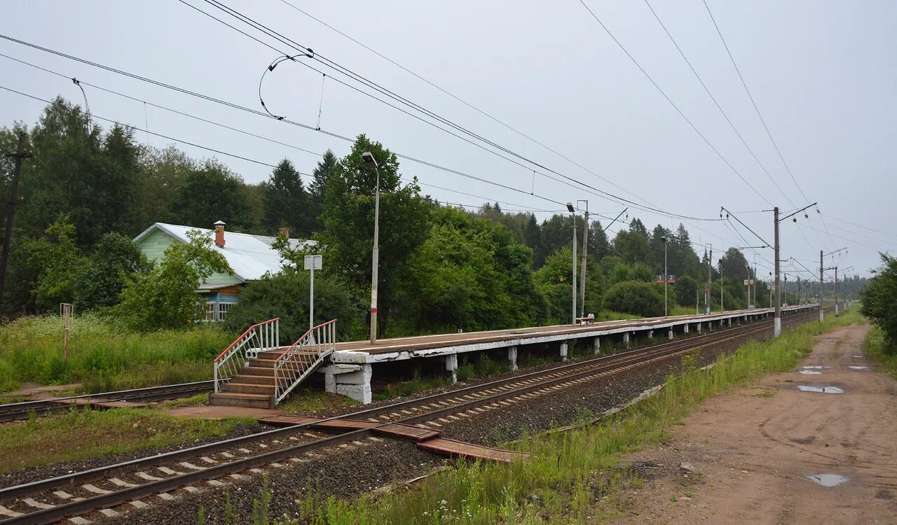 матренино ярцевский район. станция чисмена волоколамский район. станция чисмена. станция манихино электричка. жд станция снегири.