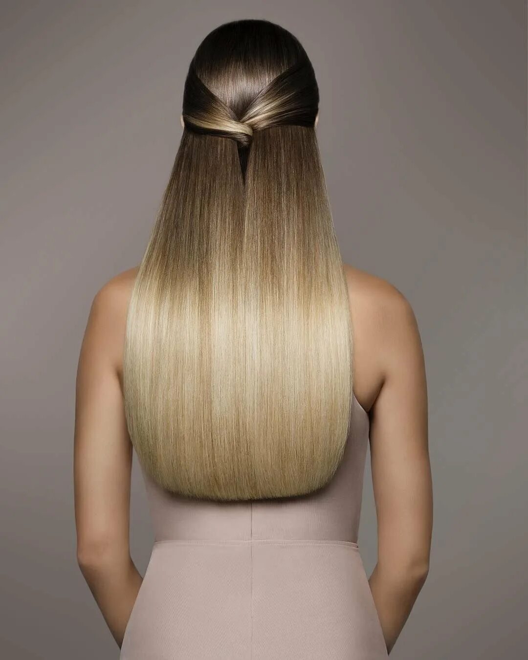 Формы длины волос. Полукруг на длинные волосы. Стрижка кончиков волос полукругом. Красивые гладкие волосы. Стрижка на длинные прямые волосы 2022 каскад.