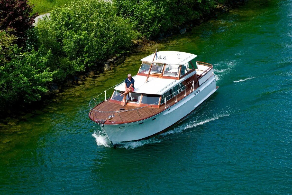 Теплоход геолог проект 391а. Пароход. Речной катер. Речной прогулочный катер. Катер кубань.