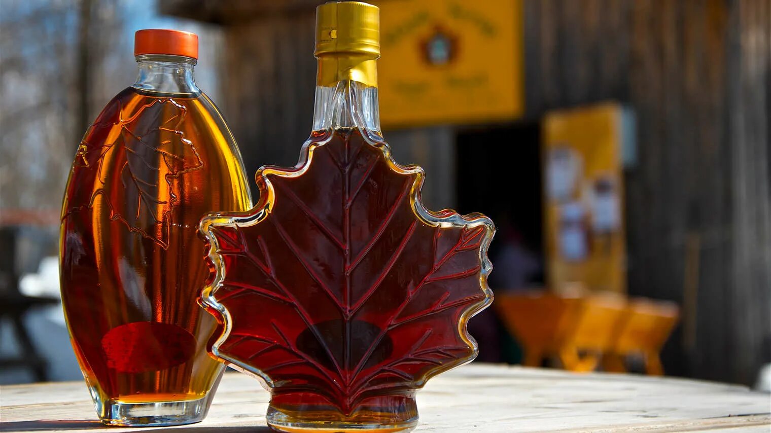 Кленовый сироп американский. Кленовый сироп maple syrup. Кленовый сироп канада. Кленовый сироп кленовый лист, 100. Кленовый сок.