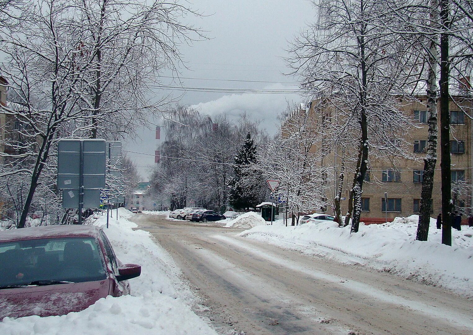 Снег после оттепели