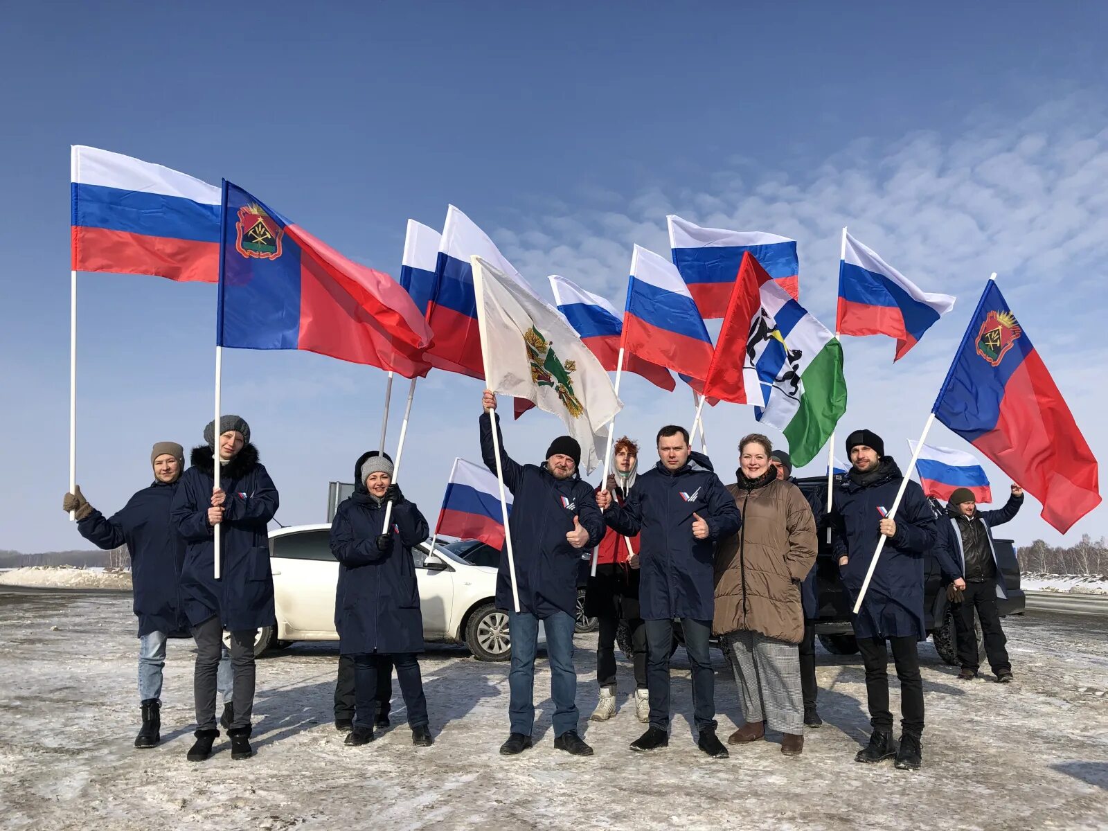 Автопробег в поддержку Российской армии в Томске. В поддержку Российской армии. Автотопробег в поддержку сво. Поддержка армии России. Поддержка россии украины