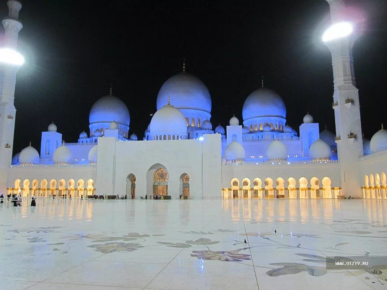 Дворец халифа в багдаде. Мечеть мухамади усть-каменогорск. Мечеть халифа. Мечеть омара в иерусалиме. Мечеть халифа.