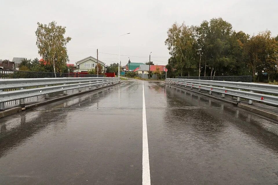 Мост через упу в туле по курковой. Зареченский мост тула. новый мост через упу в туле. новый мост в туле в заречье. пешеходный мост через реку.