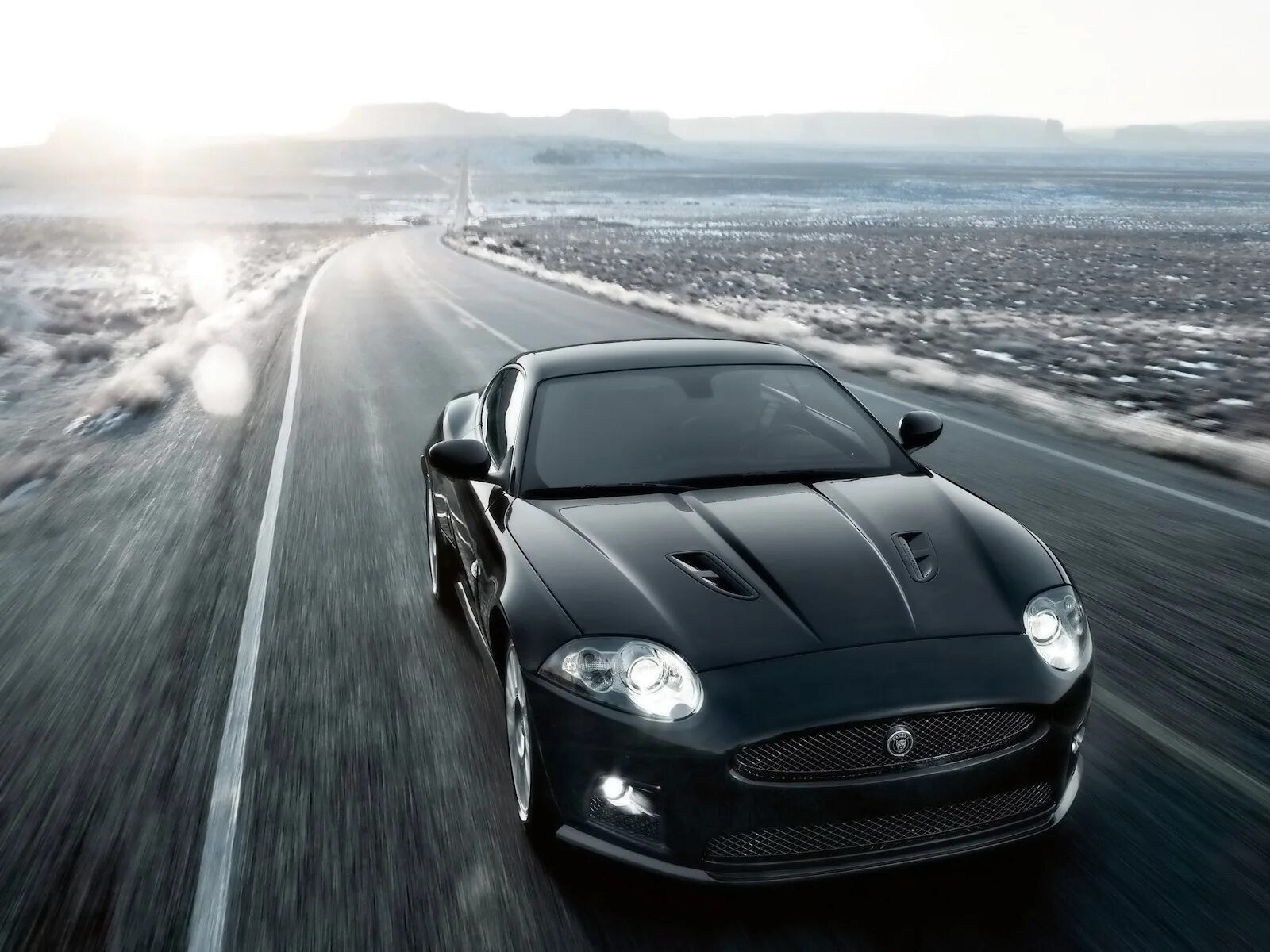 Ягуар XKR 2008. Jaguar XKR S 11. Jaguar XKR 2008. Aston Martin Vanquish.