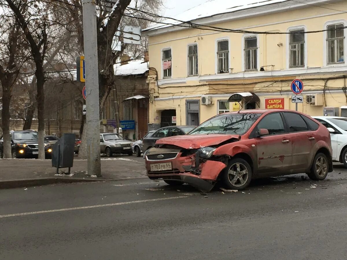 Улицы разбитых машин