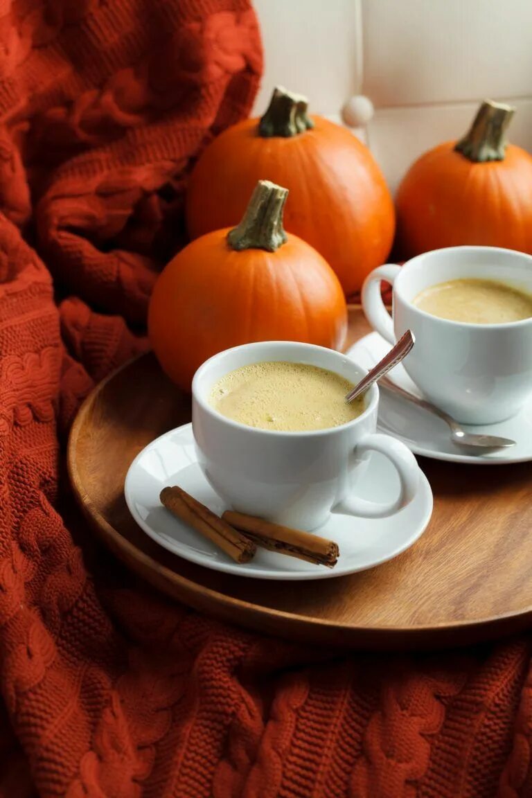 Чай с облепихой и мятой и медом. Отвары из лекарственных трав. Доброе утро тыква. Смузи из тыквы. Тыквенный сок.