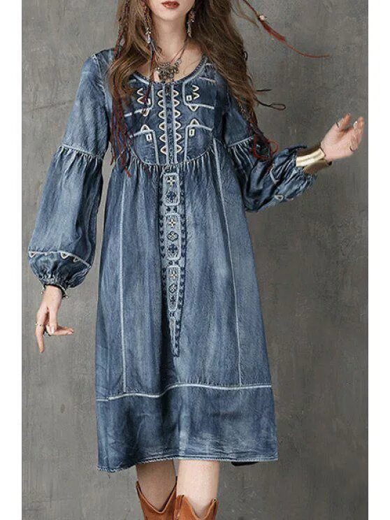 Джинсовое платье бохо. Джинсовый комбез бохо. Джинсовая одежда в стиле бохо. Джинсовый сарафан бохо. Сарафан в стиле бохо.