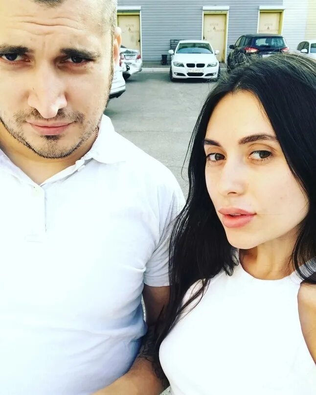 Первая жена техника. Жена Паши техника.