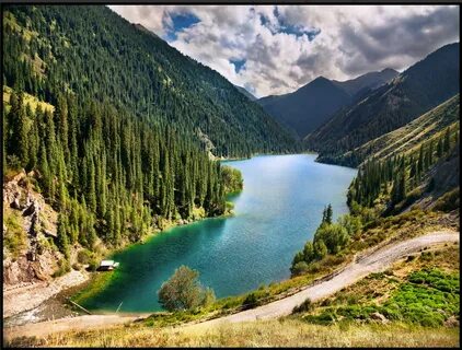 Жасырын камерадағы көкірекшелердің фотосуреттері