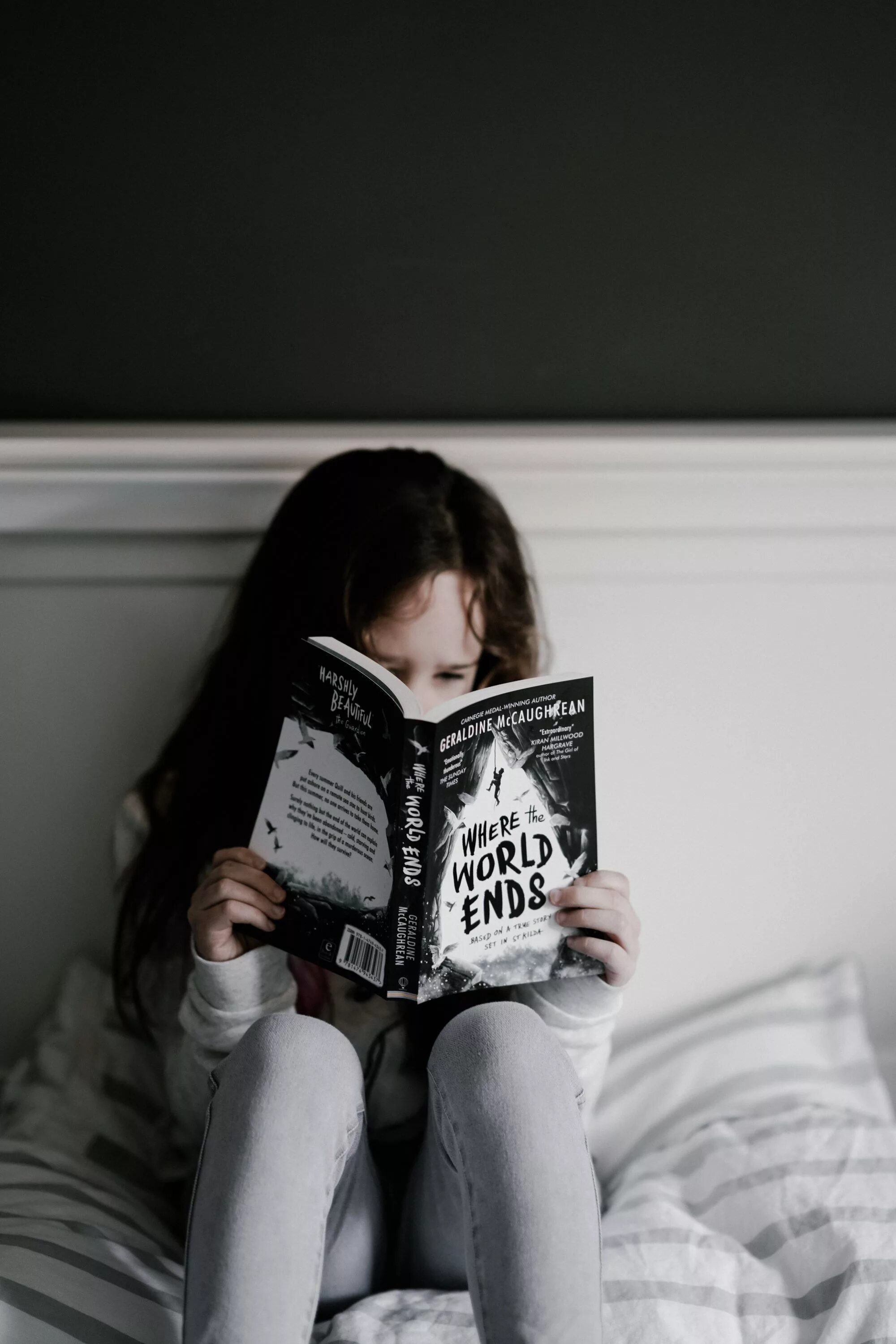 Что почитать девочке 10. Подборка интересных книг для чтения. увлекательное чтение книга. очень интересное чтение. что почитать интересного.