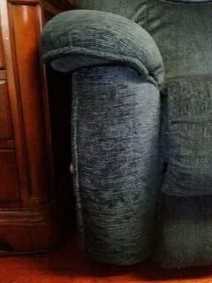 Диван дерет