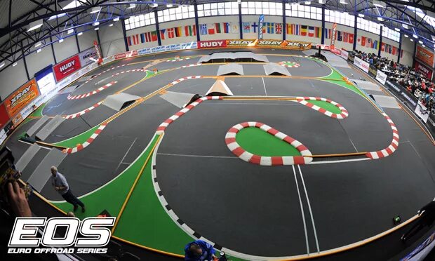 Arena racing. 3d Race Арена. Race track Formula боксы. Трасса Hudy Arena. Что такое фокус трек.