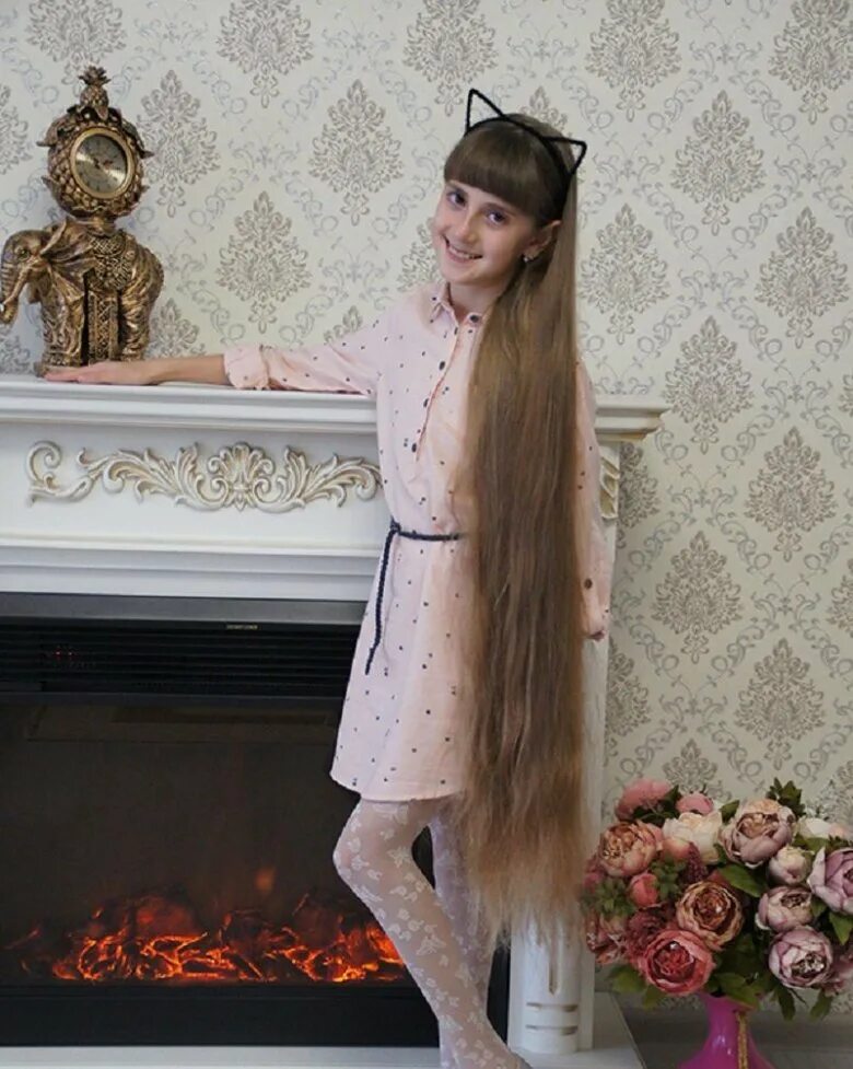 Самые длинные волосы у девочек. Самые длинные волосы у девочек 10 лет.