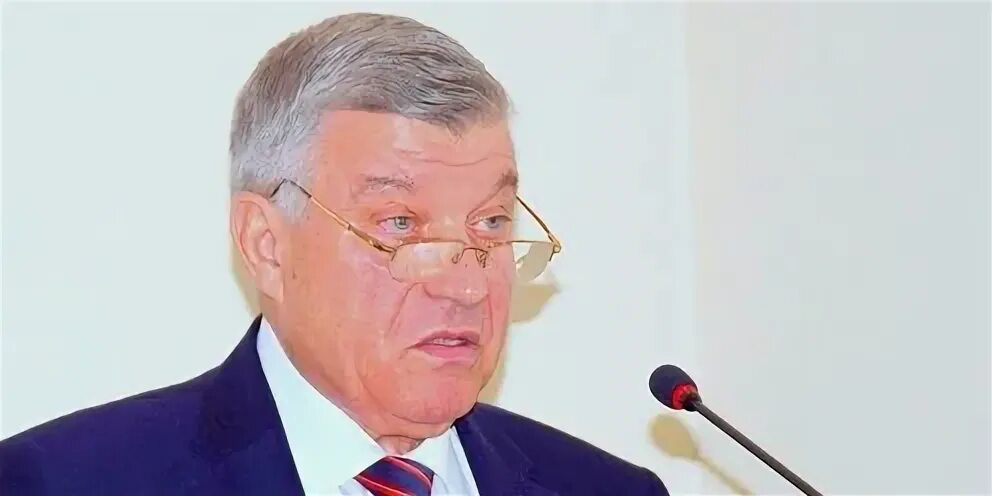 Кретов л в. Кретов л в. Кретов л в. Адвокат кретов обнинск. Глава губкинского округа городского кретов и его семья.