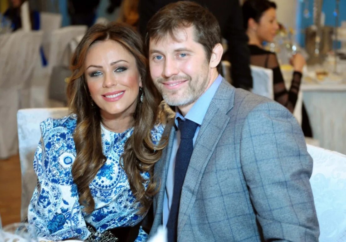 мужья началовой фото. ланской муж началовой. муж юлии началовой хоккеист александр фролов. первый муж началовой дмитрий ланской. юлия началова и алдонин.