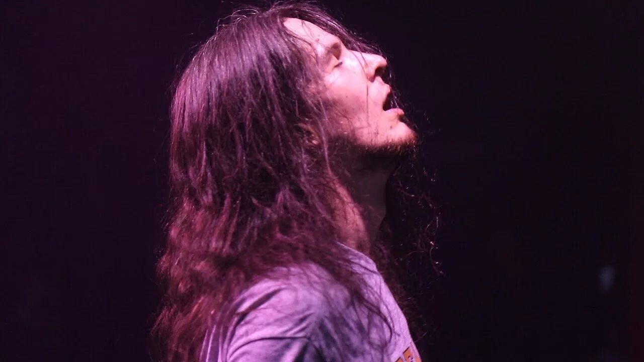 Airplanes bones. Bones (рэпер). bones музыкант live. бонес 2025. bones концерт.