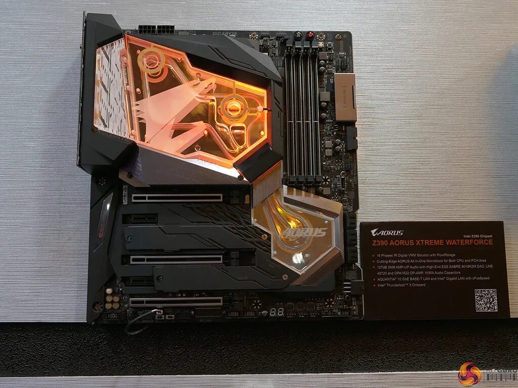 Кулер aorus. Z390 AORUS Xtreme. Gigabyte z390 AORUS Xtreme. Z390 Waterforce. AORUS z390 Xtreme Waterforce.