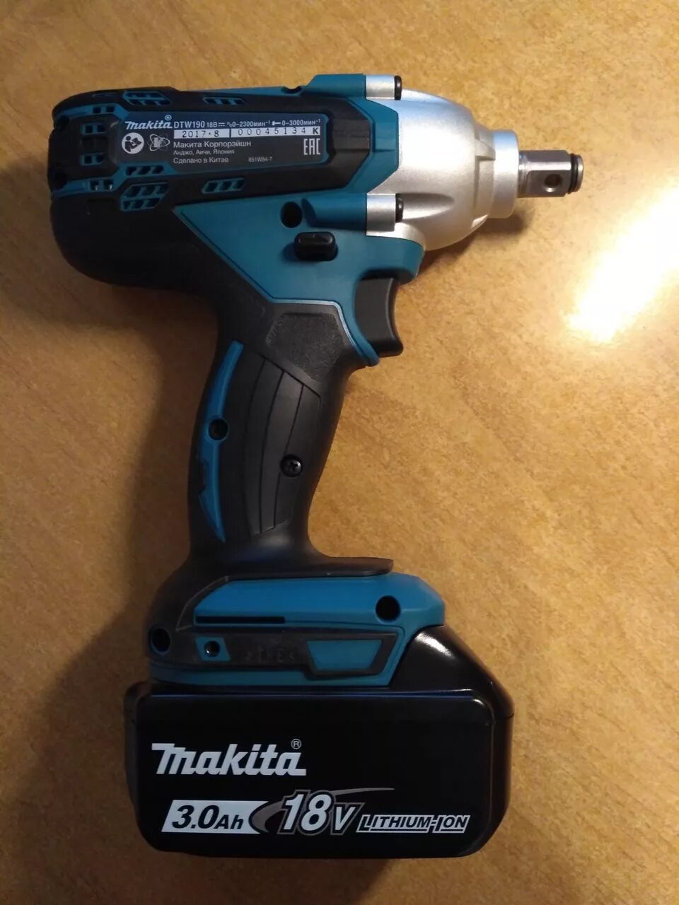 Dtw190 makita. Гайковерт макита. Makita dtw190z, без аккумулятора. Dtw300rtj. Гайковерт аккумуляторный ударный makita dtw190z, 18 в li-ion, 190 нм.