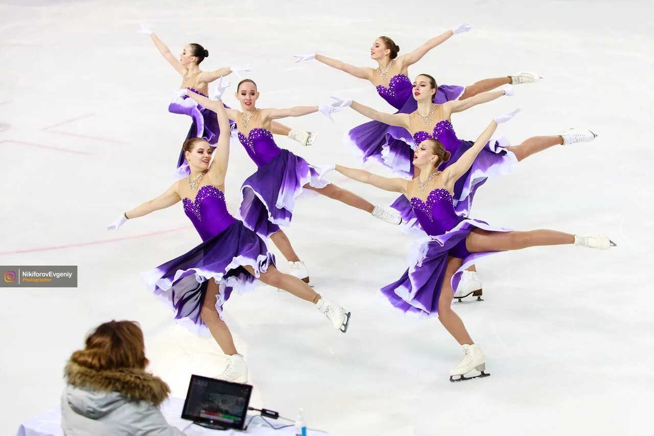 синхронное фигурное катание. команда парадиз по синхронному катанию. казаночка синхронное катание. катание синхронный фигурный чемпионат.