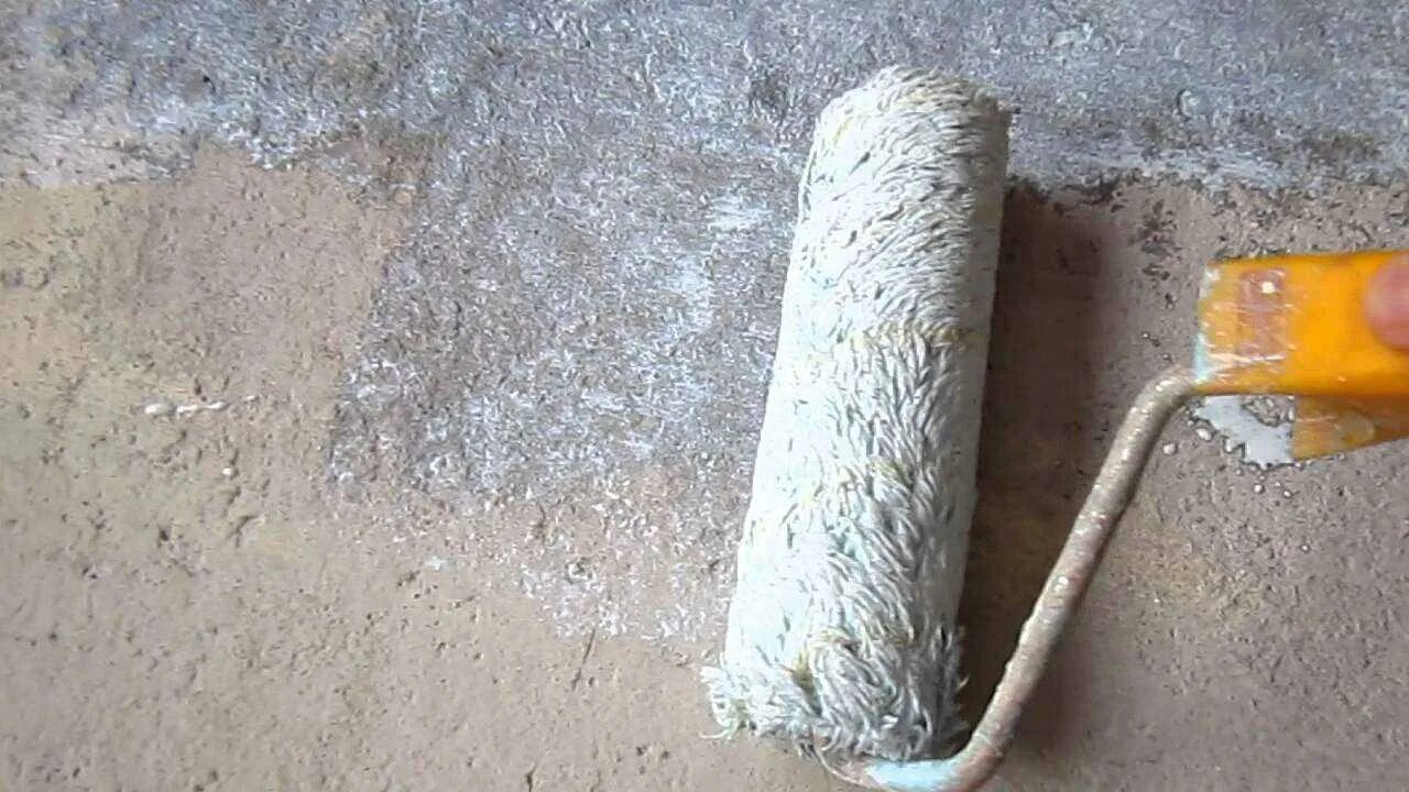 На сухую грунта перед покраской