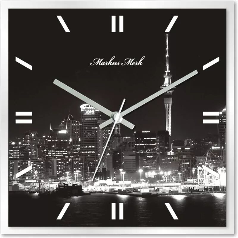 Сколько весят наручные часы. Часы и деньги. Настольные часы весы 138630. Судебные часы. Весят часы.