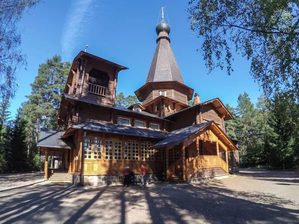 Храм в вырице. Дом серафима вырицкого в вырице. Храм в вырице. Вырица храм серафима вырицкого. Храм в вырице.