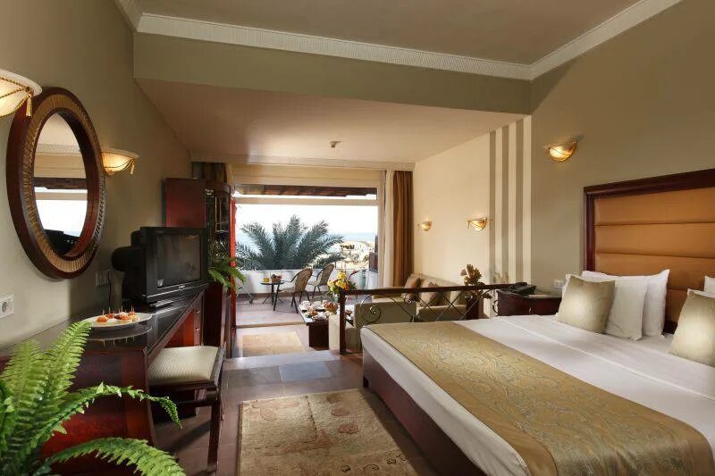Sea magic resort spa 5 шарм-эль-шейх. Pyramisa sharm resort 5*. Sea magic 5. Бич дессоле пирамиса шарм-эль-шейх. W.