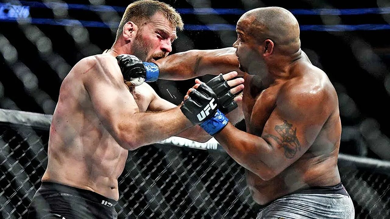 Ufc 226. Бой емельяненко и лысый черный. Дэниел кормье. Дастин порье. Обзор боев.