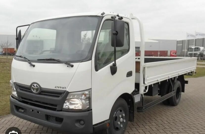 Toyota dyna 100. Митсубиси кантер грузовой. Toyota dyna toyoace. Fuso canter бортовой. Toyota dyna 100.