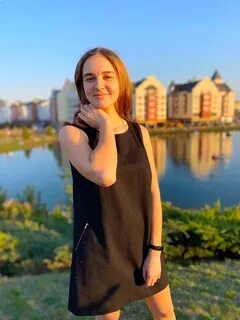 Девушка зубарева