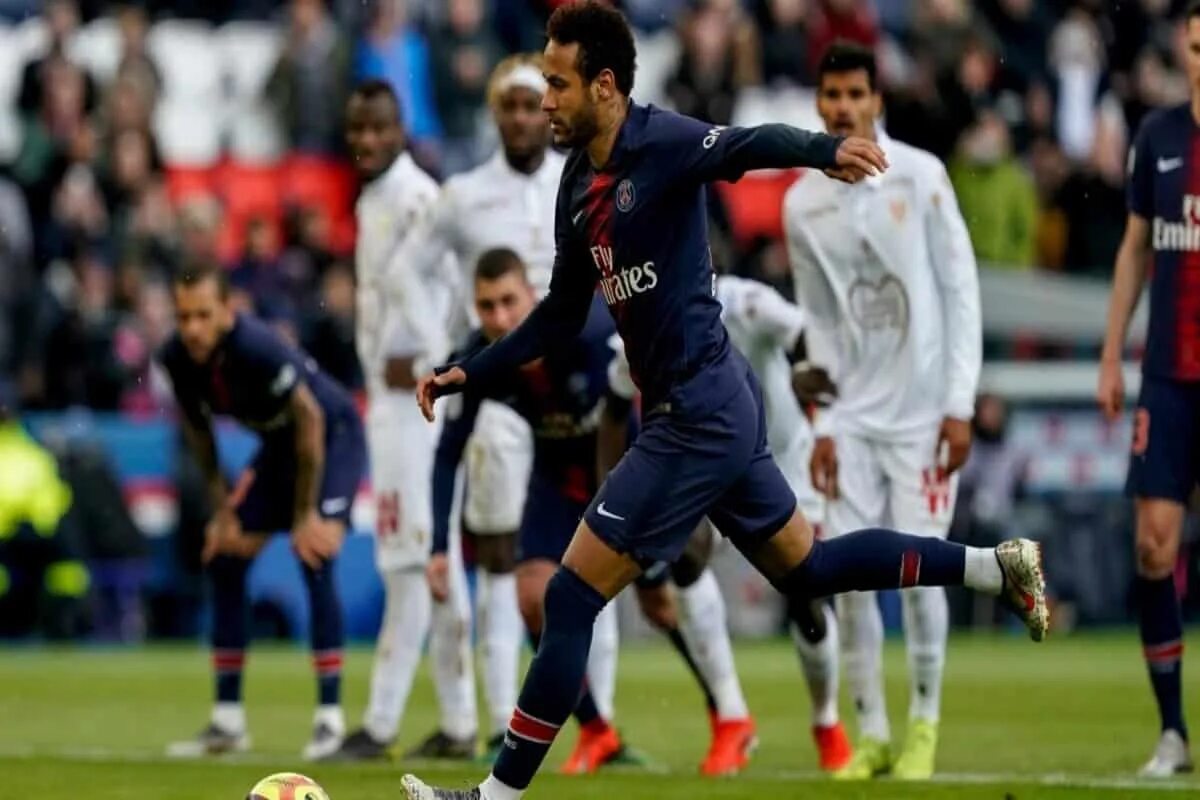 Пеле vs ПСЖ. PSG vs nice. ПСЖ против ФК Метз. Nice - Paris Saint-Germain.