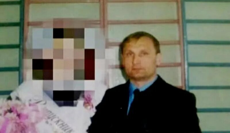 Томск учитель физкультуры домогался. Томск учитель физкультуры домогался. Девочка рассказывает о домогательствах. Учитель по физической культуре. Учителя физкультуры обвинили в домогательстве.