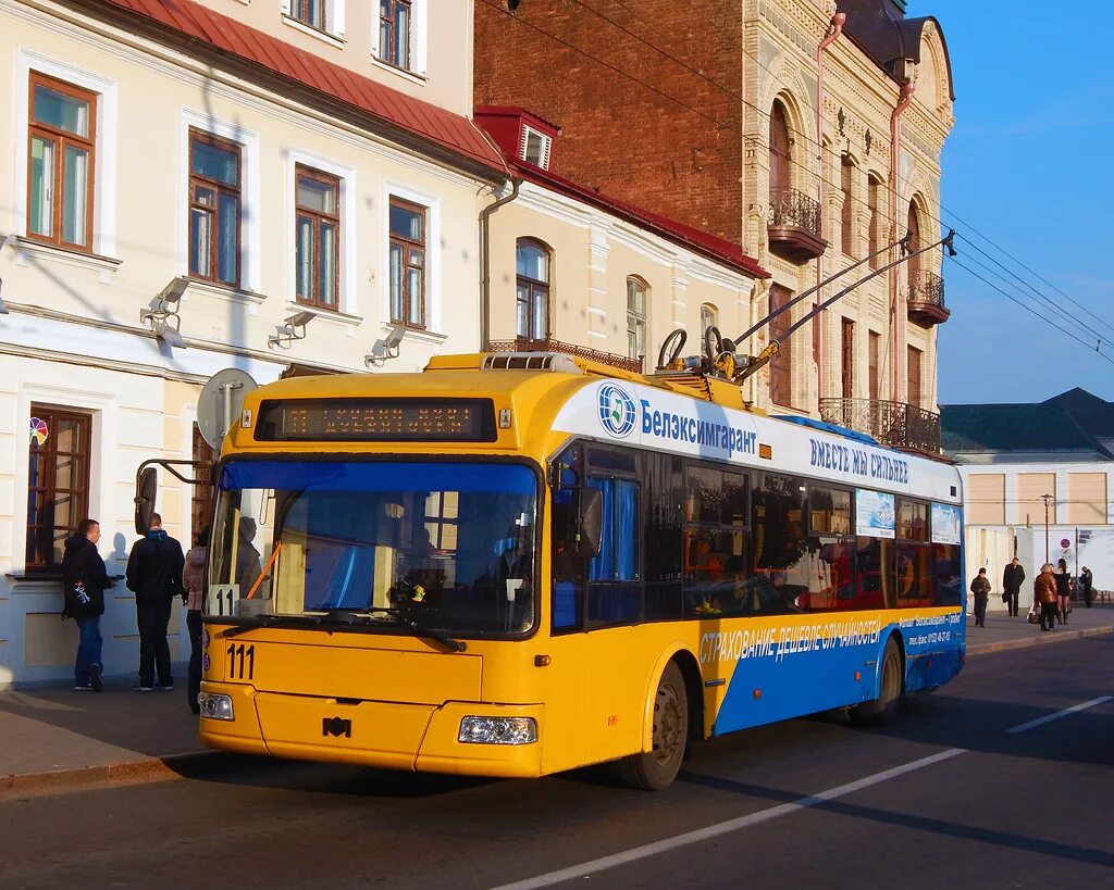 АКСМ-321 троллейбус. Троллейбусы Гродно. Троллейбус в городе Гродно. Троллейбус в Европе.