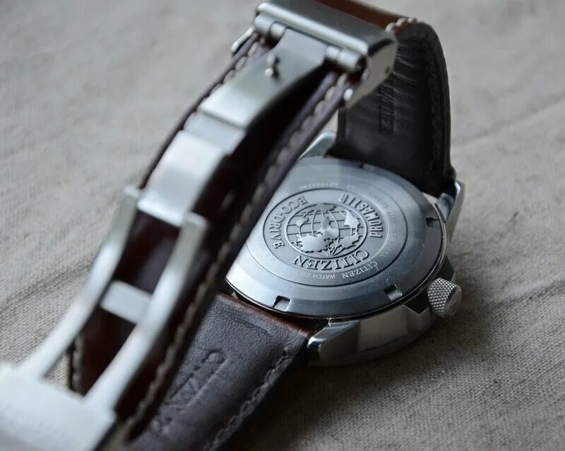 немецкие серебряные часы. наручные часы молния 0050105-m. мужские серебряные часы. старые швейцарские часы. наручные часы с гравировкой циферблата.